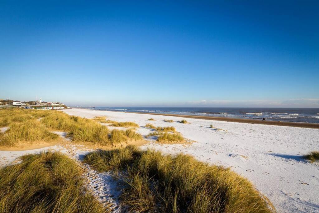 Covehithe House-Coastal Luxury- Sleeps 12-With Huge Swimspa! Wrentham Eksteriør bilde