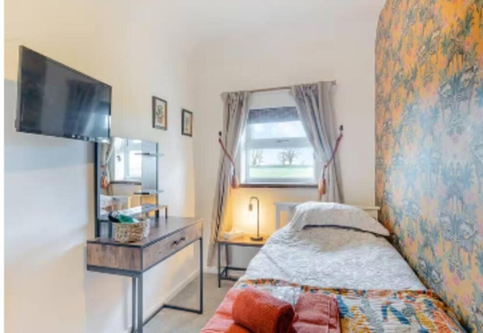 Covehithe House-Coastal Luxury- Sleeps 12-With Huge Swimspa! Wrentham Eksteriør bilde