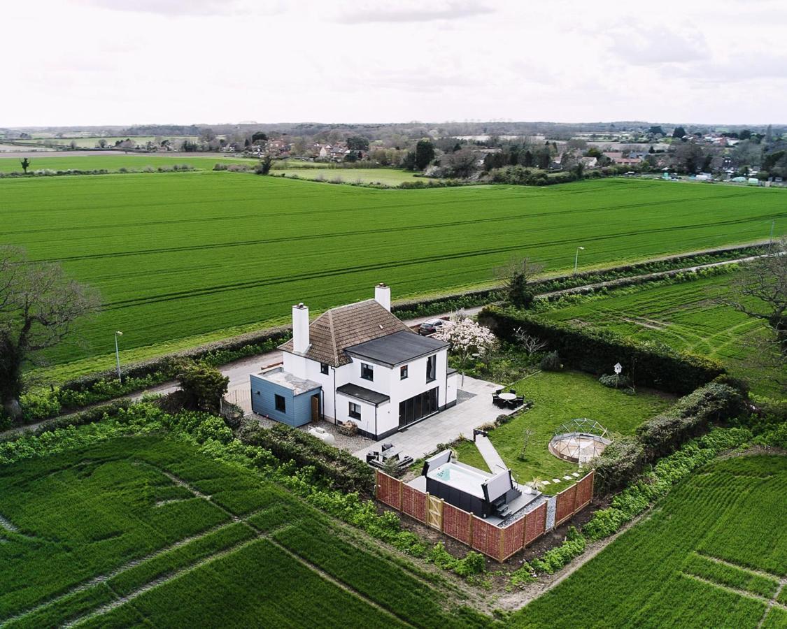 Covehithe House-Coastal Luxury- Sleeps 12-With Huge Swimspa! Wrentham Eksteriør bilde