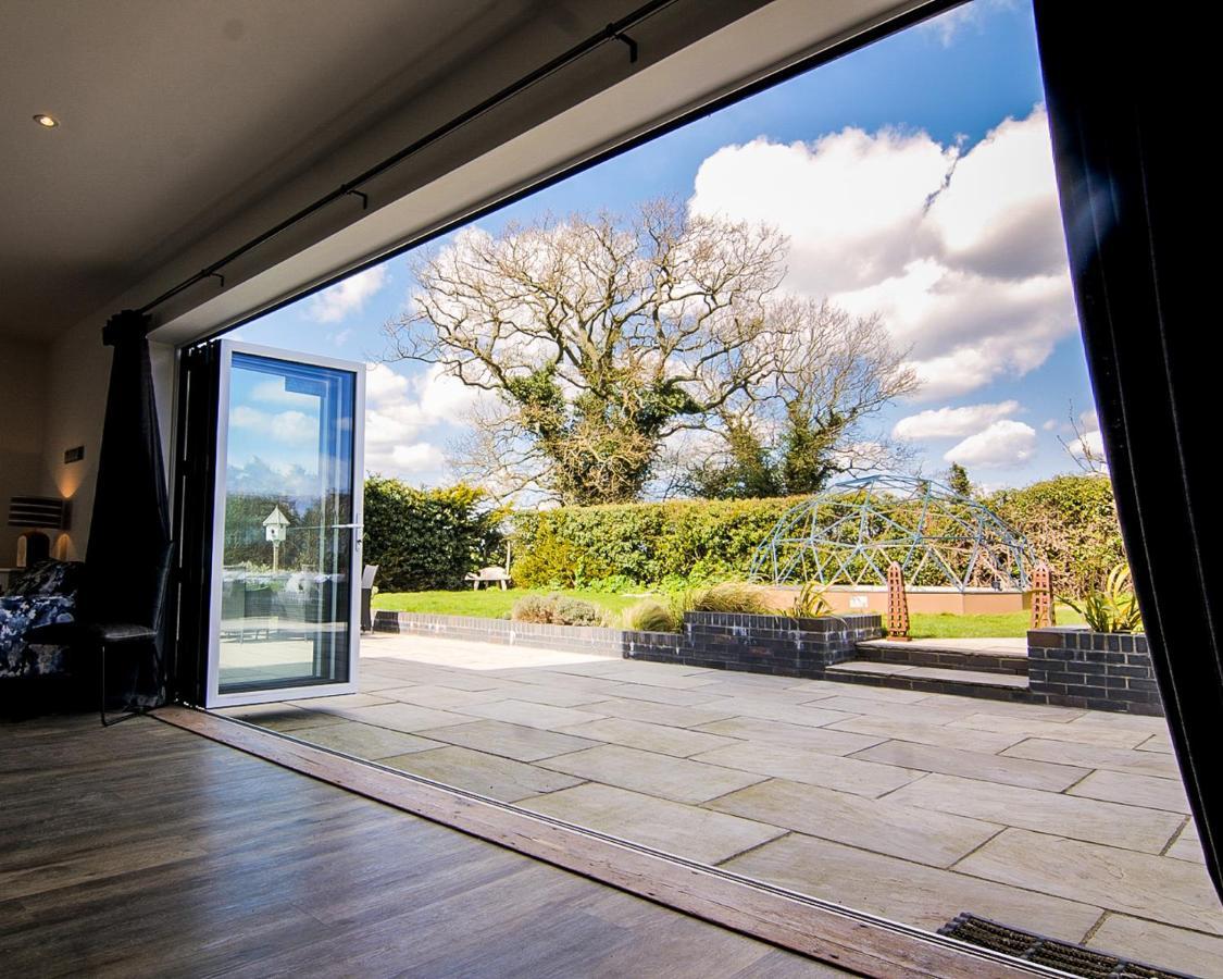 Covehithe House-Coastal Luxury- Sleeps 12-With Huge Swimspa! Wrentham Eksteriør bilde