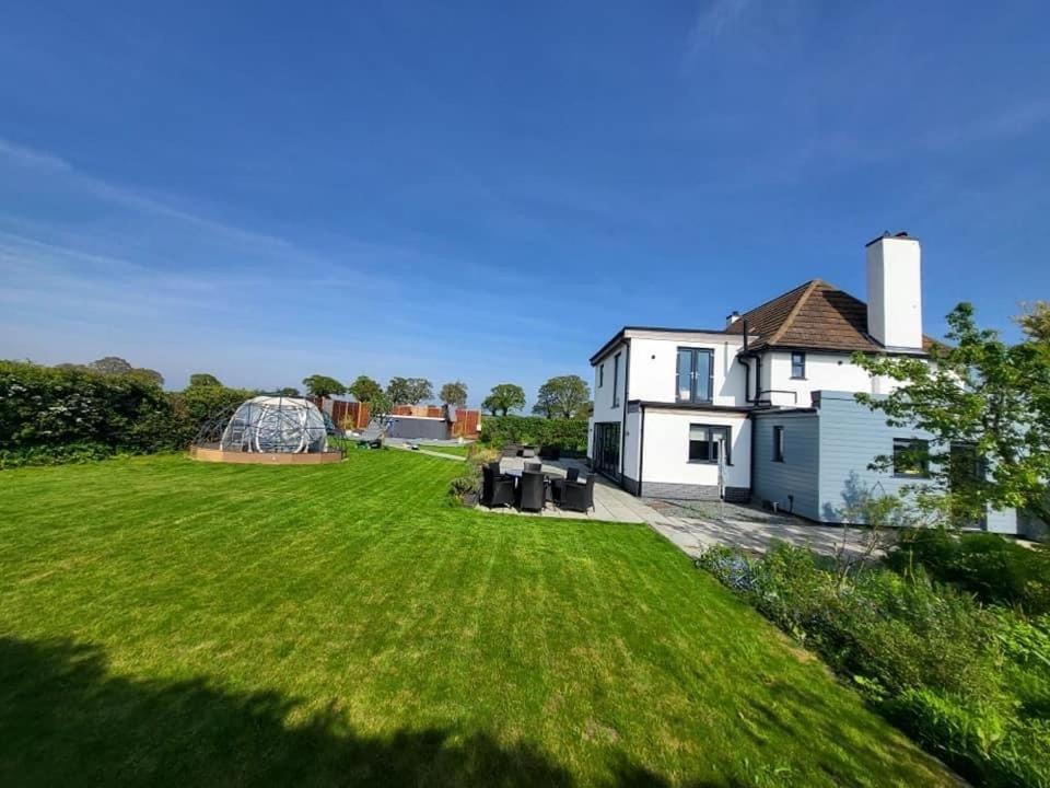 Covehithe House-Coastal Luxury- Sleeps 12-With Huge Swimspa! Wrentham Eksteriør bilde